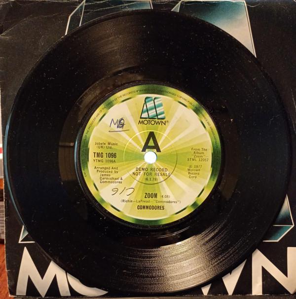Commodores - Zoom / Too Hot Ta Trot