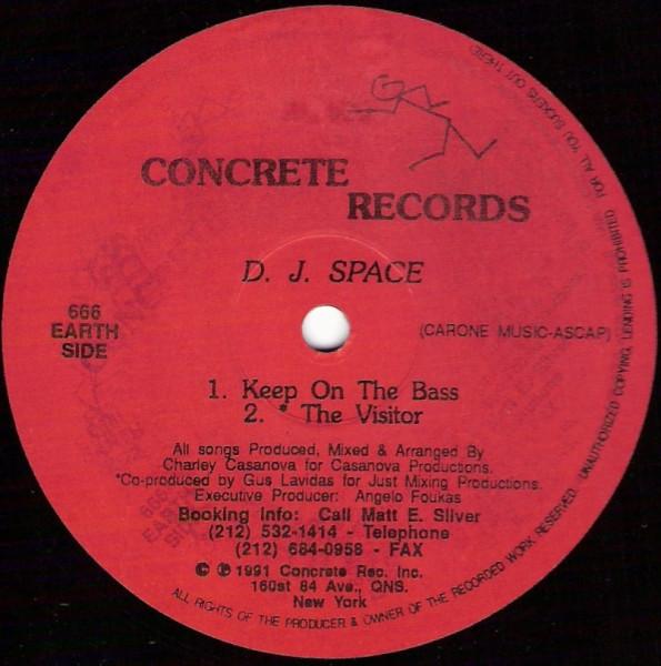 DJ Space (2) - Keep On The Bass