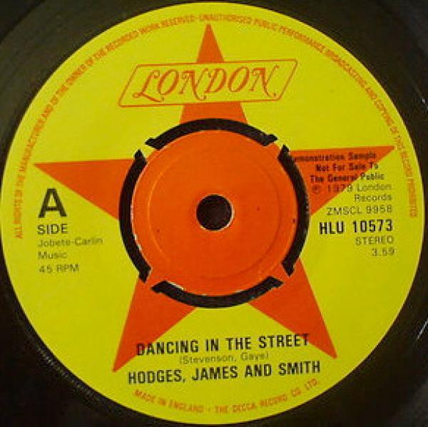 Hodges, James And Smith - Dancing In The Street
