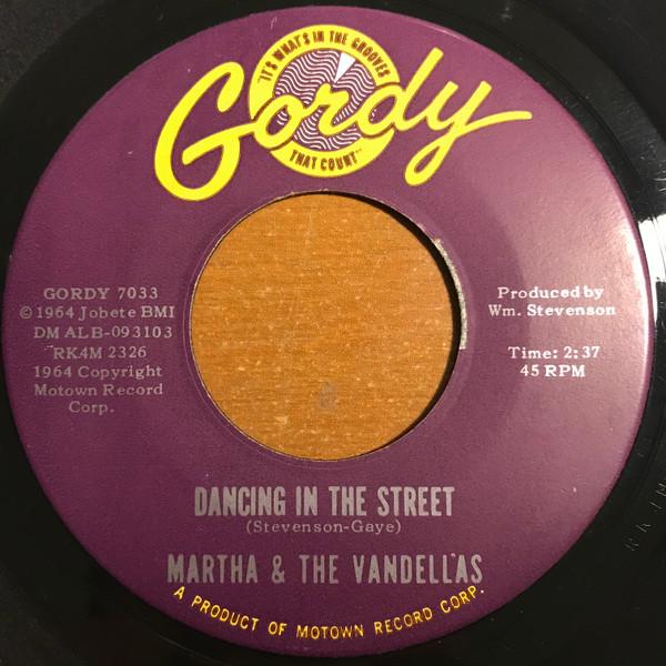 Martha Reeves & The Vandellas - Dancing In The Street / There He Is (At My Door)