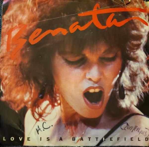 Pat Benatar - Love Is A Battlefield
