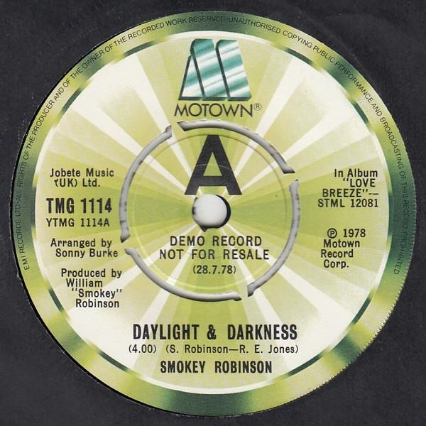 Smokey Robinson - Daylight & Darkness