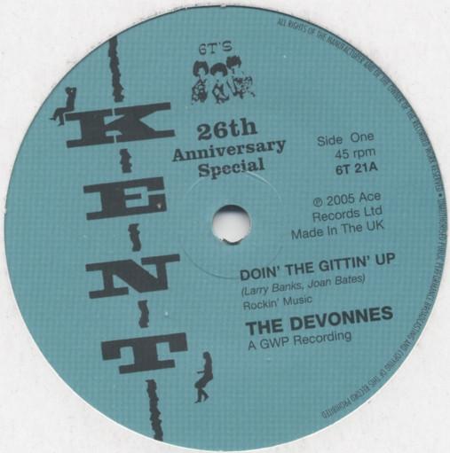 The Devonnes, The Mayberry Movement - Doin' The Gittin' Up / I See Him Making Love To You
