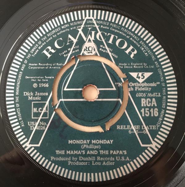 The Mamas & The Papas - Monday Monday / Got A Feelin'