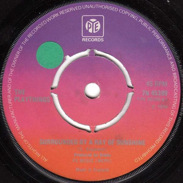 The Playthings - Surrounded By A Ray Of Sunshine
