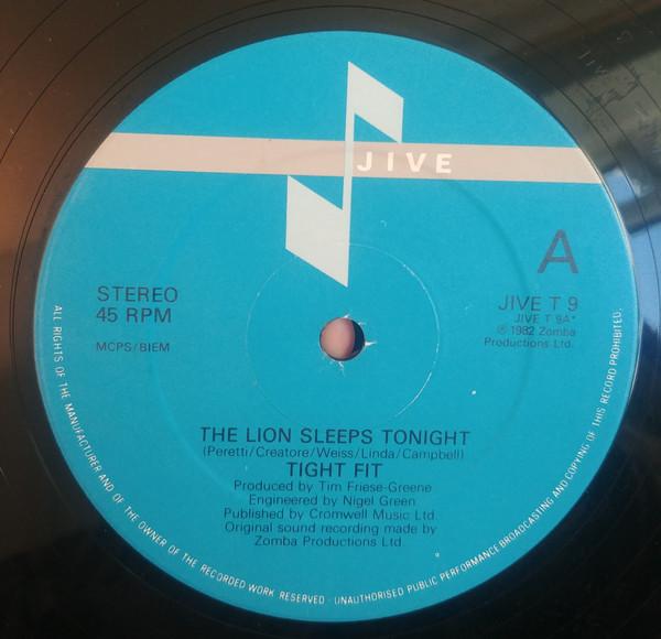 Tight Fit - The Lion Sleeps Tonight